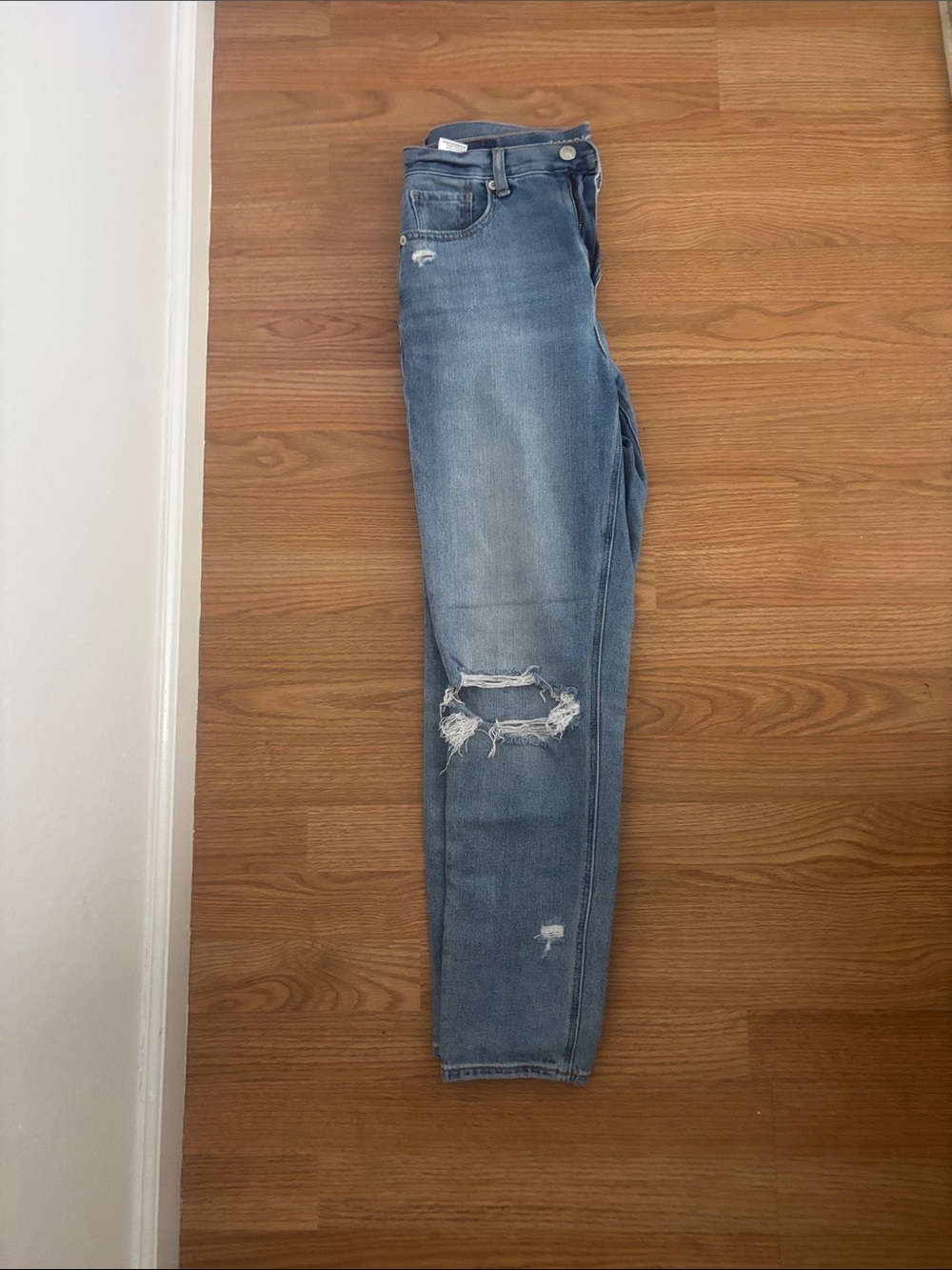 American Eagle Outfitters Medium Blue Skinny Ripped Jeans